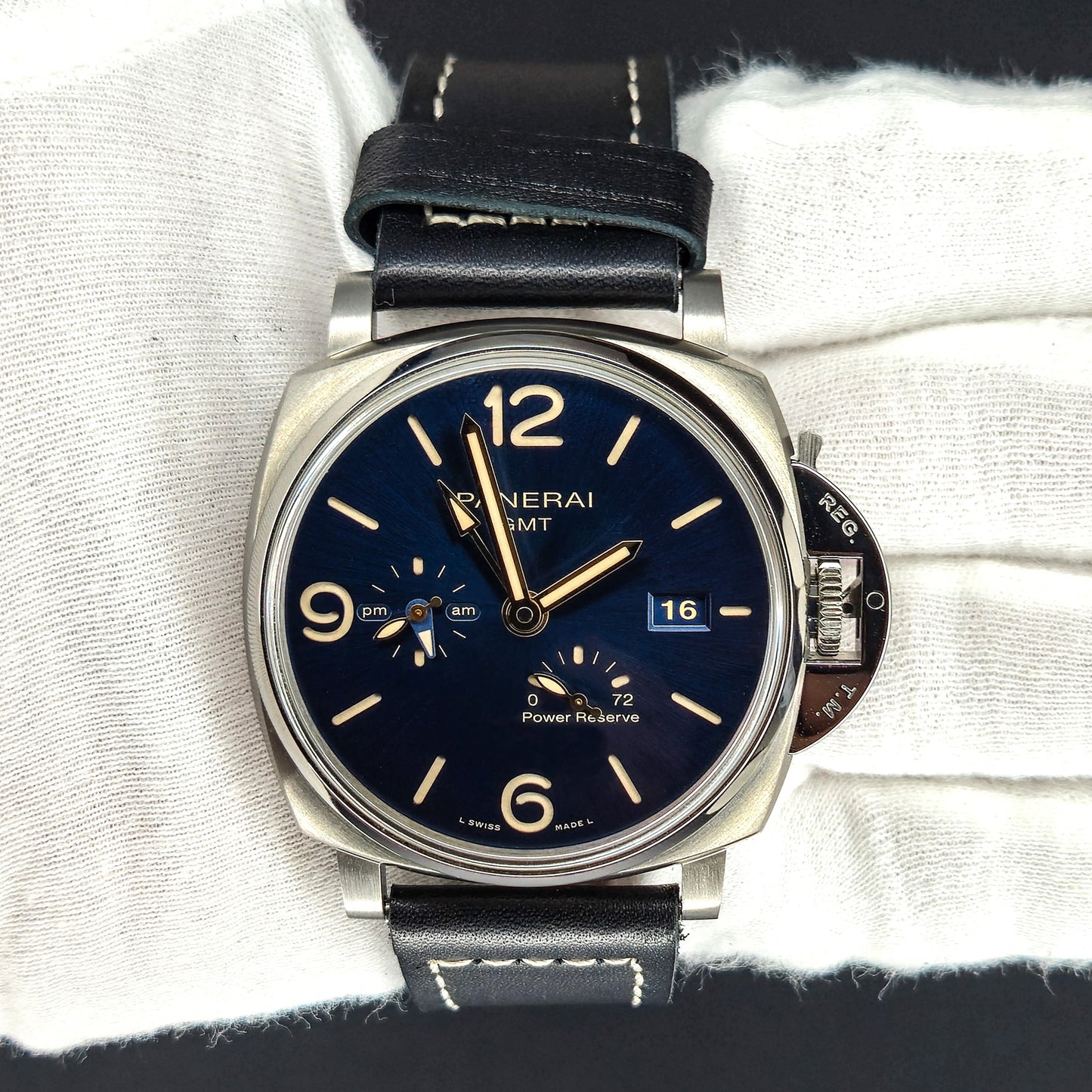Panerai Luminor Due GMT Blue Dial 45mm Titanium, Date, Seconds, Automatic – BOX & PAPERS (PAM00964)